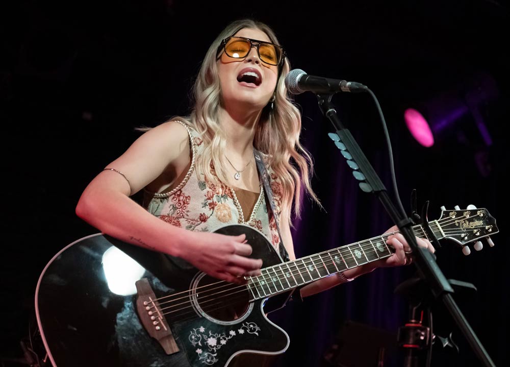 LIVE PICS! RILEY TAYLOR, STEVEN JAMES PORTER & HALEY MCNEIL at the Rivoli in Toronto — April 22nd, 2025